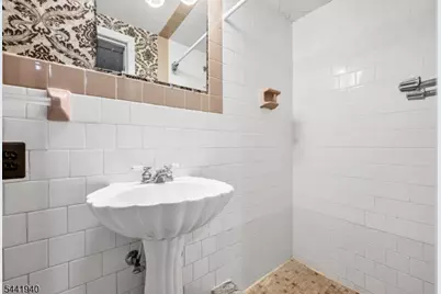 160 Degray St, North Haledon, NJ 07508 - Photo 31
