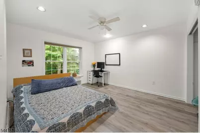 8 Henry Ct, Plainsboro Township, NJ 08536 - Photo 15