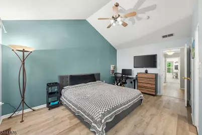 8 Henry Ct, Plainsboro Township, NJ 08536 - Photo 21