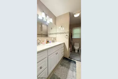 2 Stuart Ct, Montville Township, NJ 07058 - Photo 17