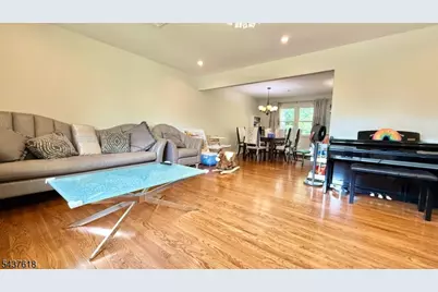 2 Stuart Ct, Montville Township, NJ 07058 - Photo 3