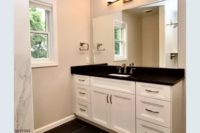 73 Oneida Ave, Oakland, NJ 07436 - Photo 21