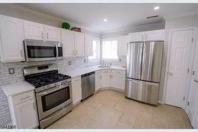 92 Connelly Ave, Mount Olive, NJ 07828 - Photo 7