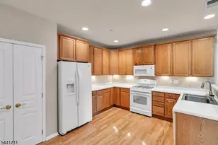 3210 Chesterwood Way, Franklin Township, NJ 08873 - Photo 23