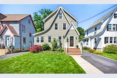 612 Larch Street, Roselle Park, NJ 07204 - Photo 1