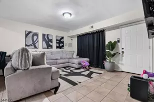 232 4th St, Newark, NJ 07107 - Photo 33