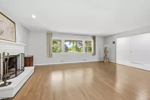 2 Millstone Dr, Livingston, NJ 07039 - Photo 7
