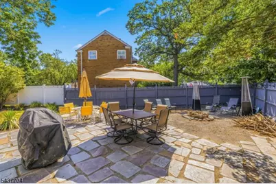 2 Millstone Dr, Livingston, NJ 07039 - Photo 23