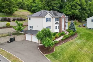 610 River Rd, Chatham Township, NJ 07928 - Photo 37