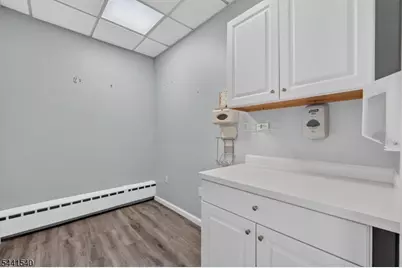 89 Valley Rd, Montclair, NJ 07042 - Photo 25