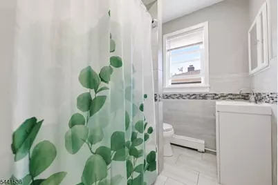 600 Chestnut St, Roselle Park, NJ 07204 - Photo 33