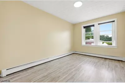 600 Chestnut St, Roselle Park, NJ 07204 - Photo 7