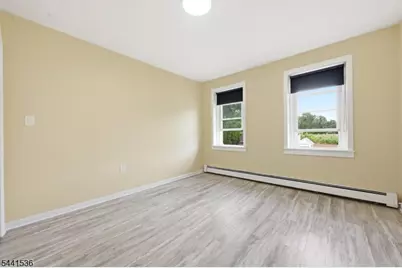 600 Chestnut St, Roselle Park, NJ 07204 - Photo 9