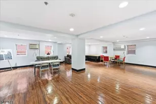 70 S Munn Ave, East Orange, NJ 07018 - Photo 27