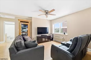 70 S Munn Ave, East Orange, NJ 07018 - Photo 13