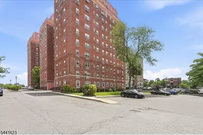 70 S Munn Ave #408, East Orange, NJ 07018 - Photo 3