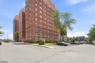 70 S Munn Ave, East Orange, NJ 07018 - Photo 3