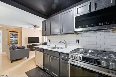 70 S Munn Ave #408, East Orange, NJ 07018 - Photo 23