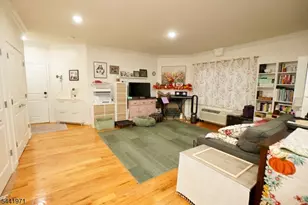 6708 Jackson St, Guttenberg, NJ 07093 - Photo 3