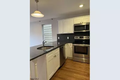 262 2nd  Avenue W #1, Newark, NJ 07107 - Photo 3