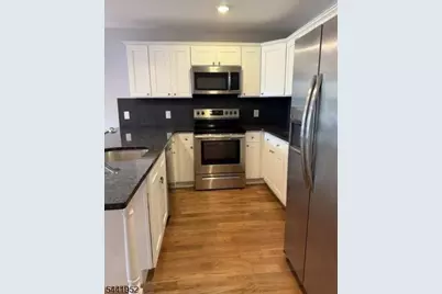 262 2nd  Avenue W #1, Newark, NJ 07107 - Photo 5
