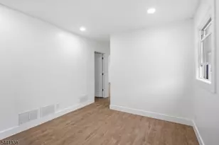 284 2nd Ave, Newark, NJ 07107 - Photo 21