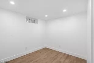 284 2nd Ave, Newark, NJ 07107 - Photo 39