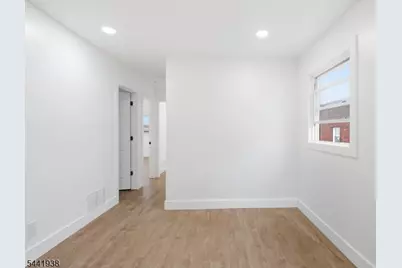 284 2nd Ave, Newark, NJ 07107 - Photo 23