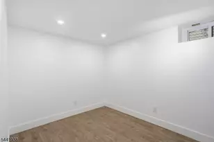 284 2nd Ave, Newark, NJ 07107 - Photo 35