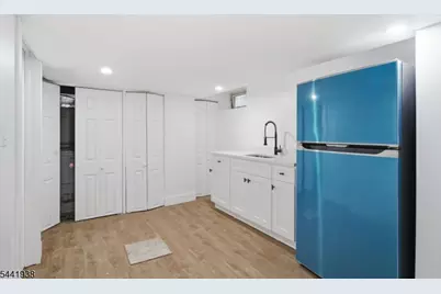284 2nd Ave, Newark, NJ 07107 - Photo 33