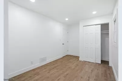 284 2nd Ave, Newark, NJ 07107 - Photo 29