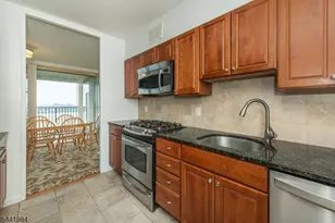 3 Horizon Rd, Fort Lee, NJ 07024 - Photo 11