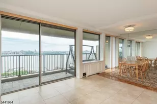 3 Horizon Rd, Fort Lee, NJ 07024 - Photo 9