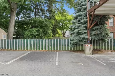 28 Willowdale Ave #1, Montclair, NJ 07042 - Photo 15