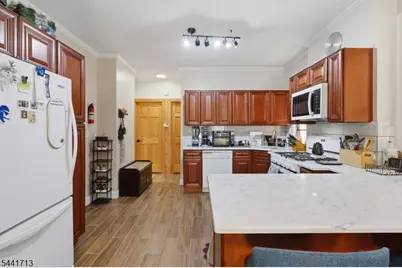 28 Willowdale Ave #1, Montclair, NJ 07042 - Photo 5