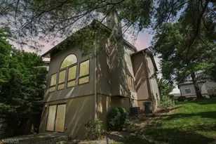 19 Cedarwood, Woodland Park, NJ 07424 - Photo 43