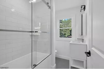 18 Walnut St #A, Summit, NJ 07901 - Photo 13