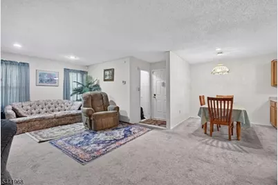 130 Hatfield Ln, East Brunswick Township, NJ 08816 - Photo 9