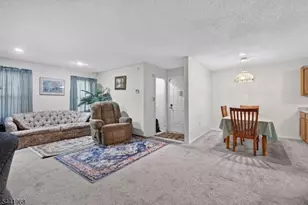 130 Hatfield Ln, East Brunswick Township, NJ 08816 - Photo 9
