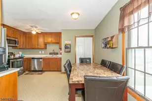 86 Burlington Ct, Hamburg, NJ 07419 - Photo 13
