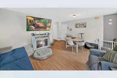 18 Fisher Ave, Bound Brook, NJ 08805 - Photo 7