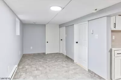20 Edwin Pl, Newark, NJ 07112 - Photo 27