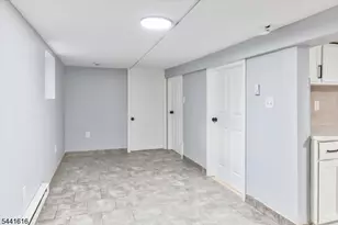 20 Edwin Pl, Newark, NJ 07112 - Photo 27
