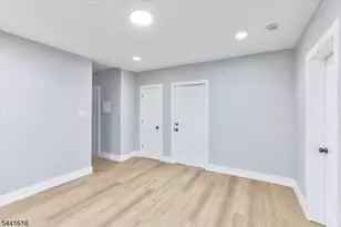 20 Edwin Pl, Newark, NJ 07112 - Photo 35