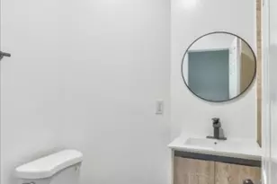 20 Edwin Pl, Newark, NJ 07112 - Photo 39