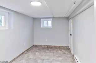 20 Edwin Pl, Newark, NJ 07112 - Photo 33