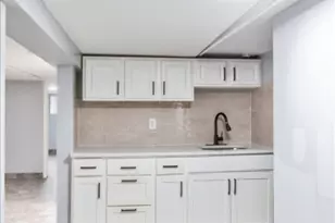 20 Edwin Pl, Newark, NJ 07112 - Photo 23
