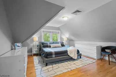 129 Claremont Ave #2, Montclair Twp., NJ 07042 - Photo 17