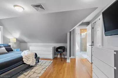 129 Claremont Ave #2, Montclair Twp., NJ 07042 - Photo 19