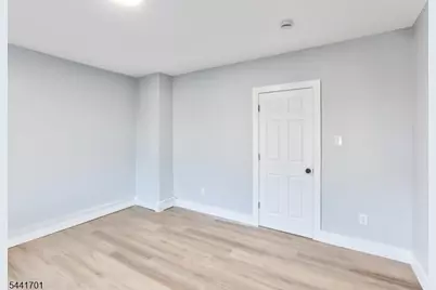 22 Edwin Pl, Newark, NJ 07112 - Photo 37